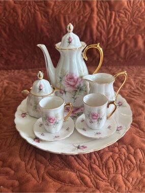 Avon Vintage mini TeaSet